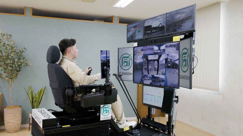 重機遠隔操作写真